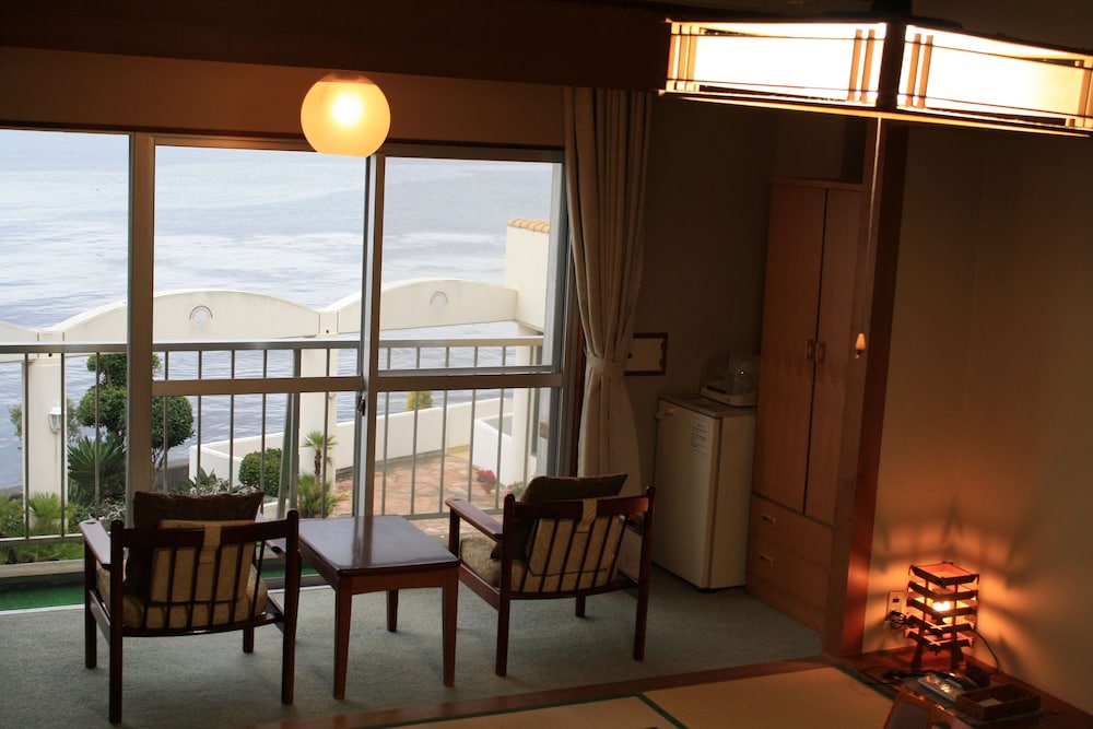 Seaside Hotel Geibouso 47/63