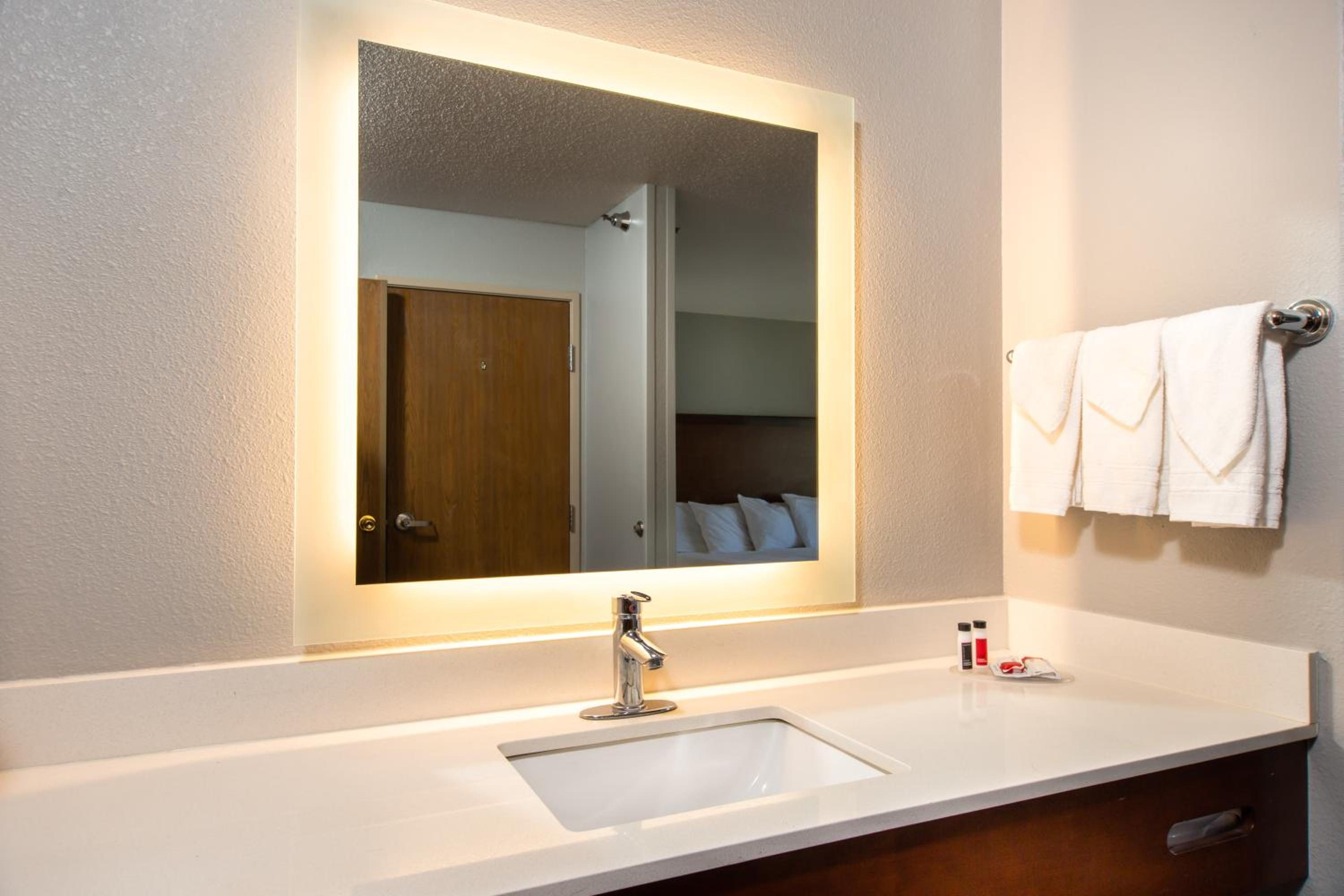 جناح، Americinn By Wyndham Rapid City 4/5