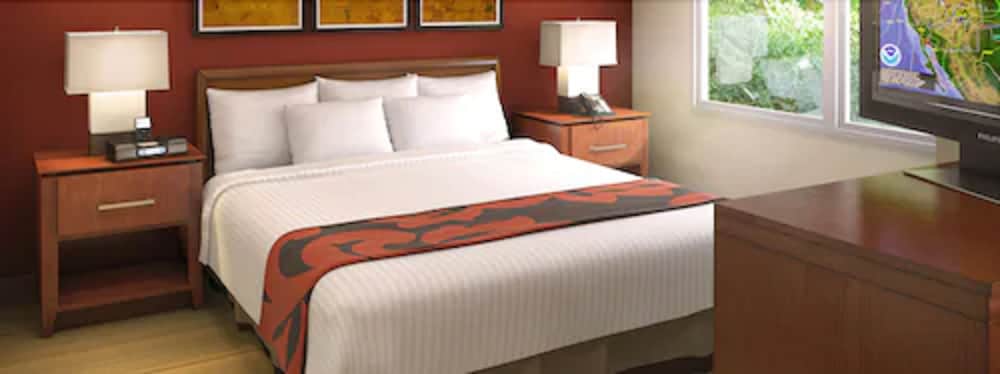 Residence Inn Ottawa Airport 8/30