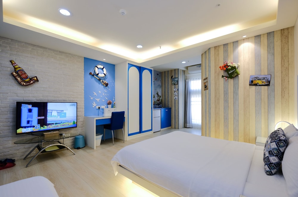 85 Asia Hotel 33/69