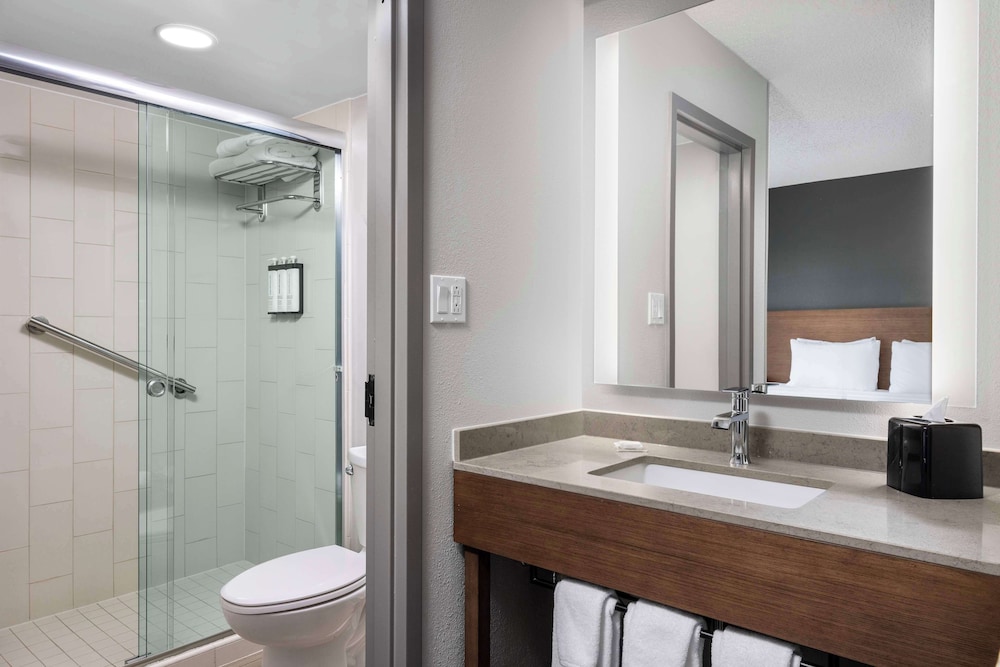 Hyatt Place Nashville/Hendersonville 50/54