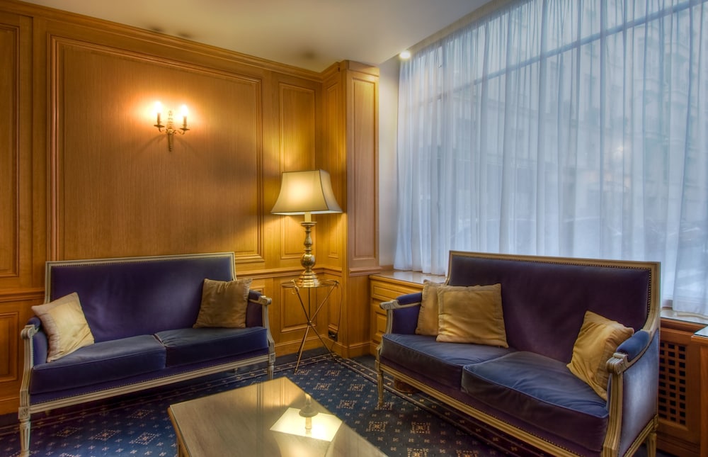 Hotel Baudelaire Opera 55/72