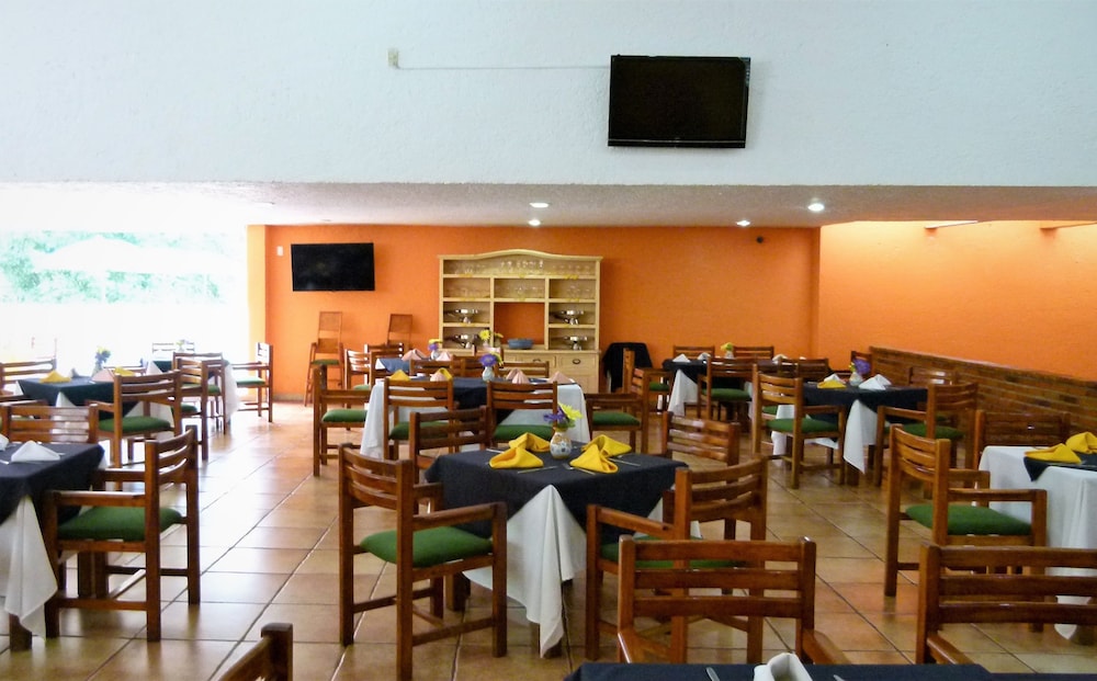 Aristos Cuernavaca 43/57