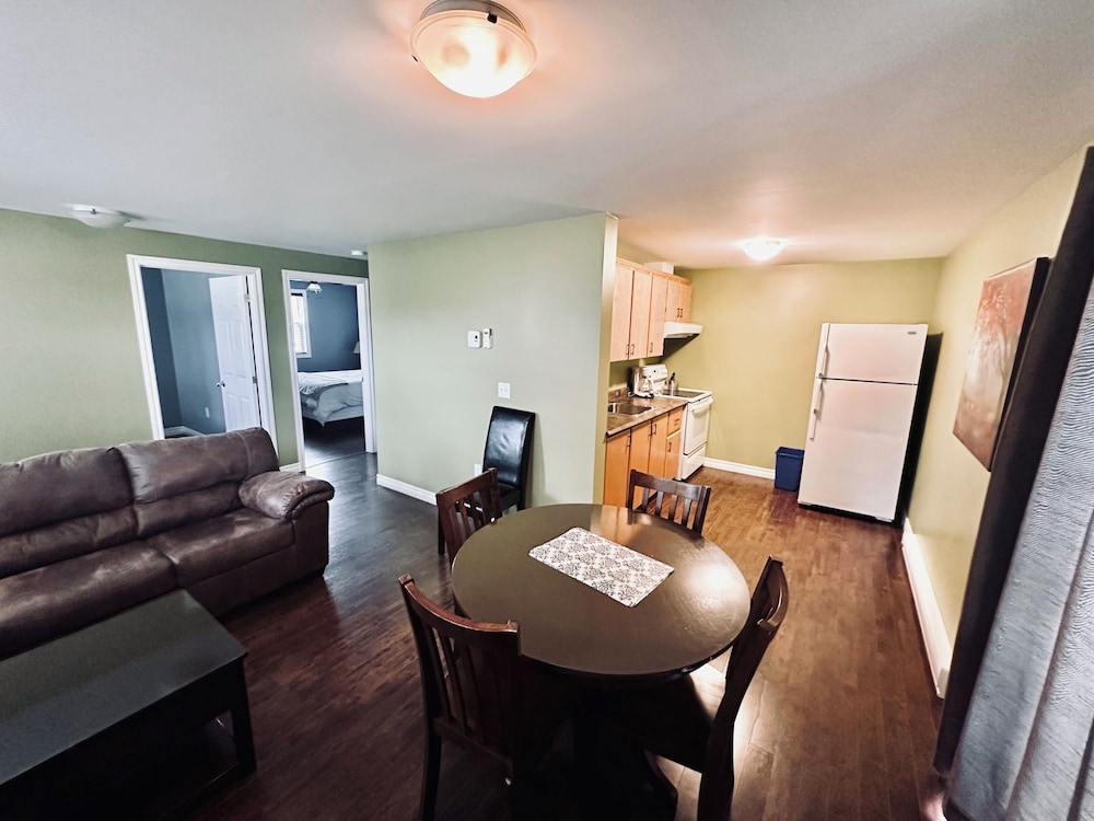 Stay in Gros Morne 30/50