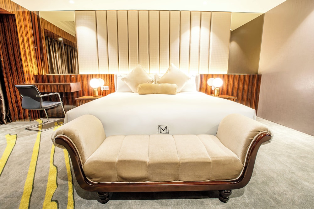 Moty Hotel 27/62
