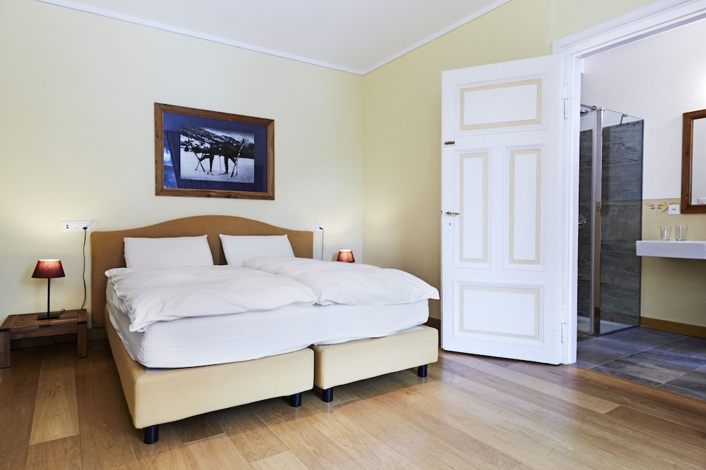 Maloja Palace 20/55