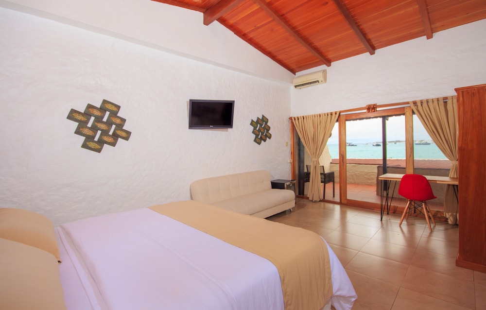 Red Mangrove Aventura Lodge 34/77