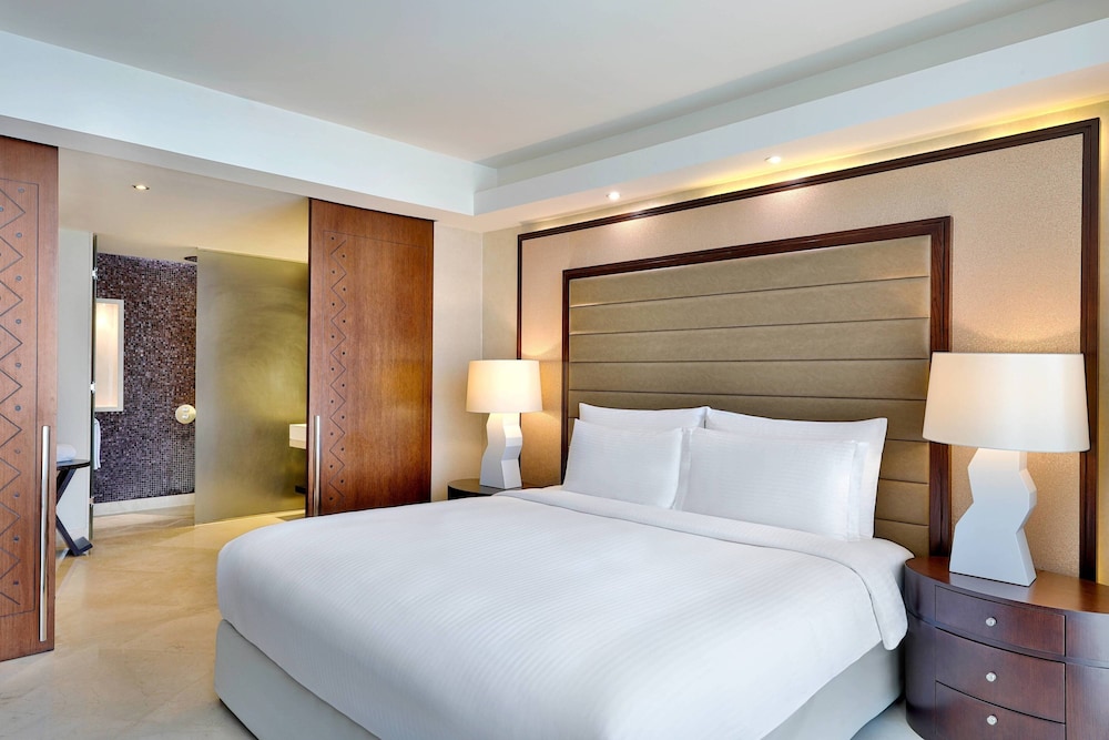 فندق برج رافال(JW Marriott Hotel Riyadh) 5/39