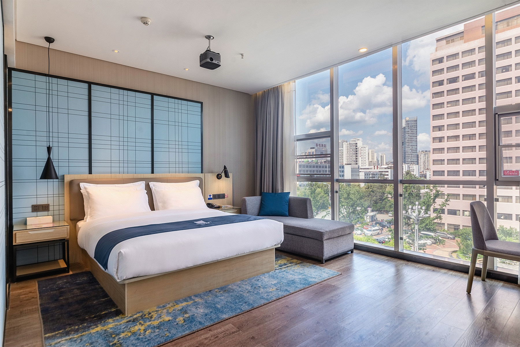 Echarm Hotel (Kunming Railway Station Huancheng South Road Metro Station) 14/50