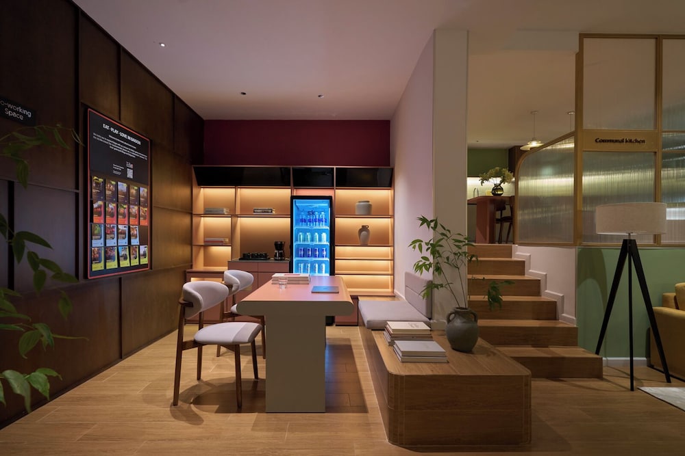 Express By M Village Hoang Sa, a brand of Modern Village Lifestyle 38/48