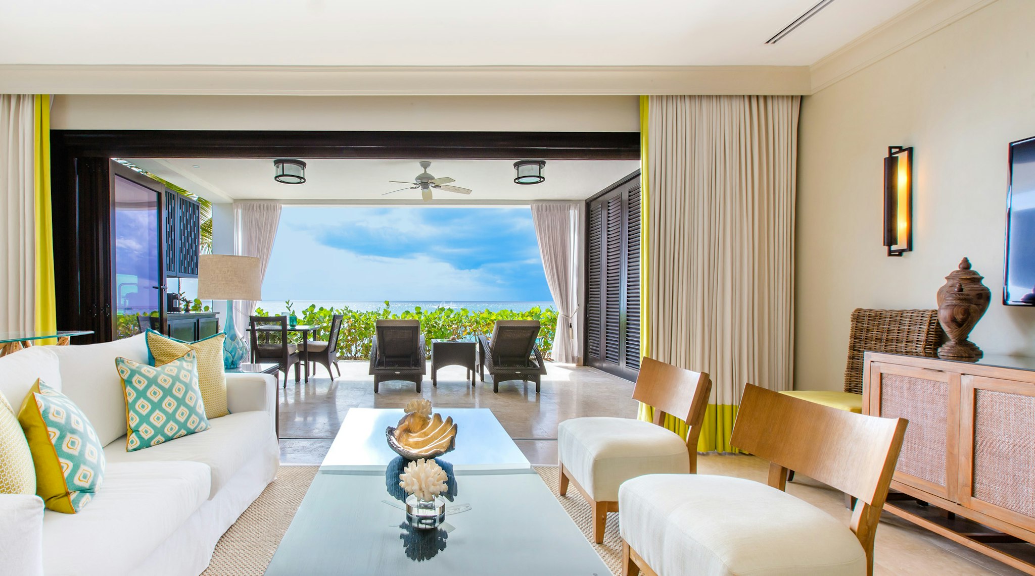 Beach House, Suite