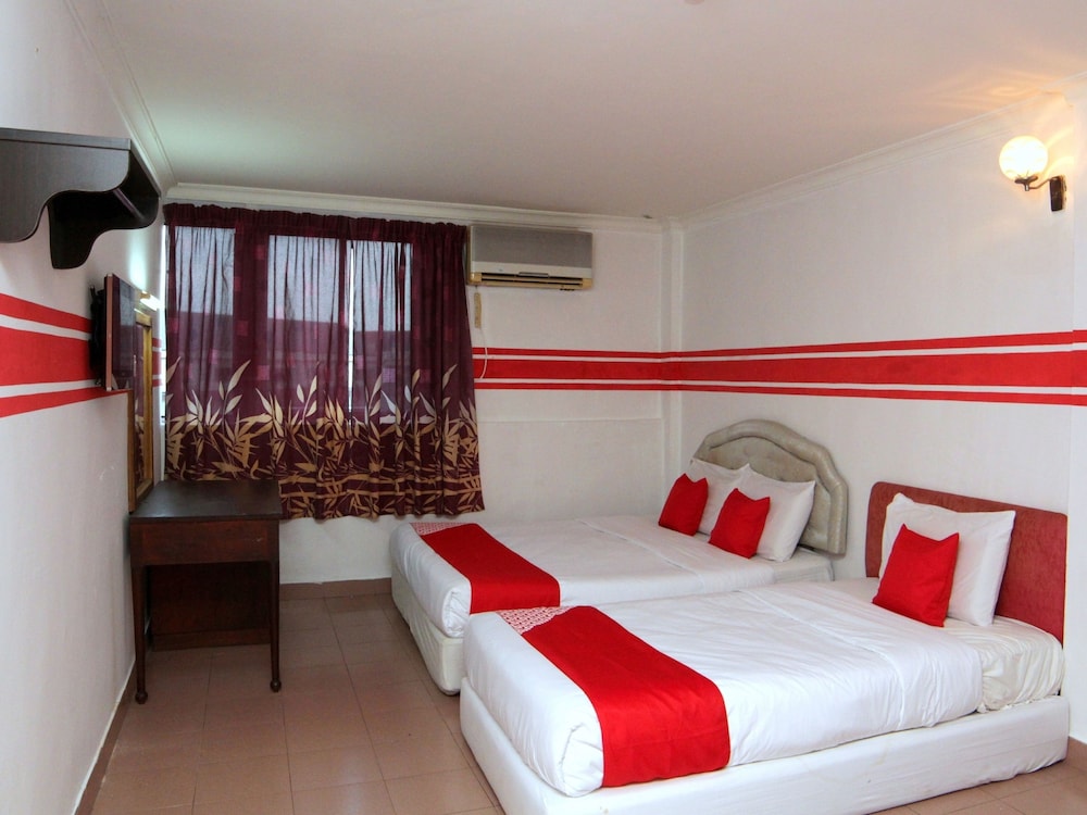 OYO 1173 Mandyrin Hotel 9/26
