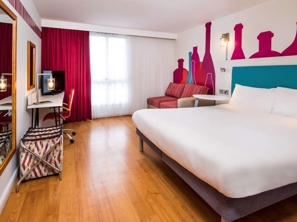 Family, Double Bed, Sofa