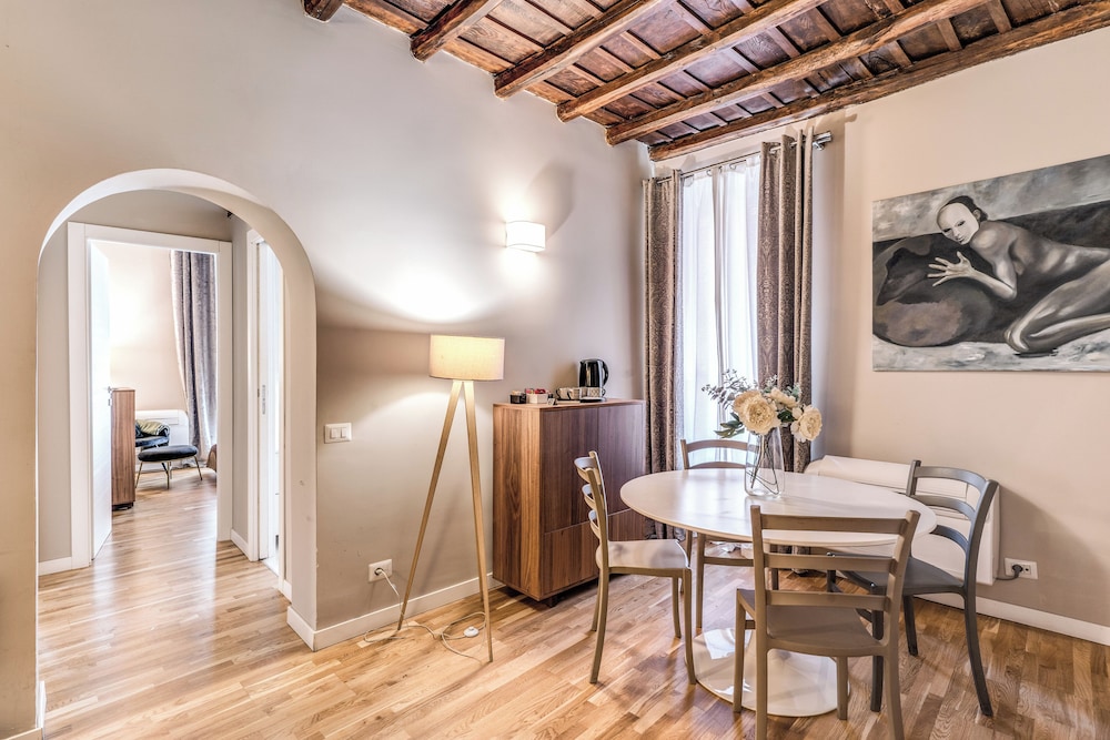 Trevi B&B Roma 56/74