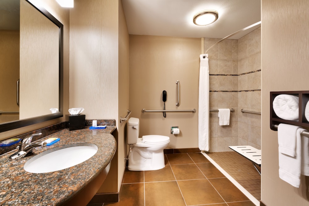 Holiday Inn Express Hotel And Suites Butte 15/46