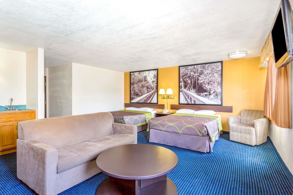Super 8 By Wyndham Phoenix/Mesa/Gilbert Road 17/26