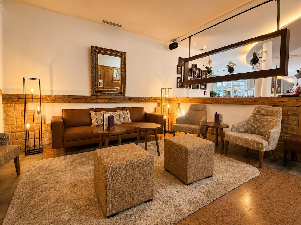 Hotel Latini 57/75