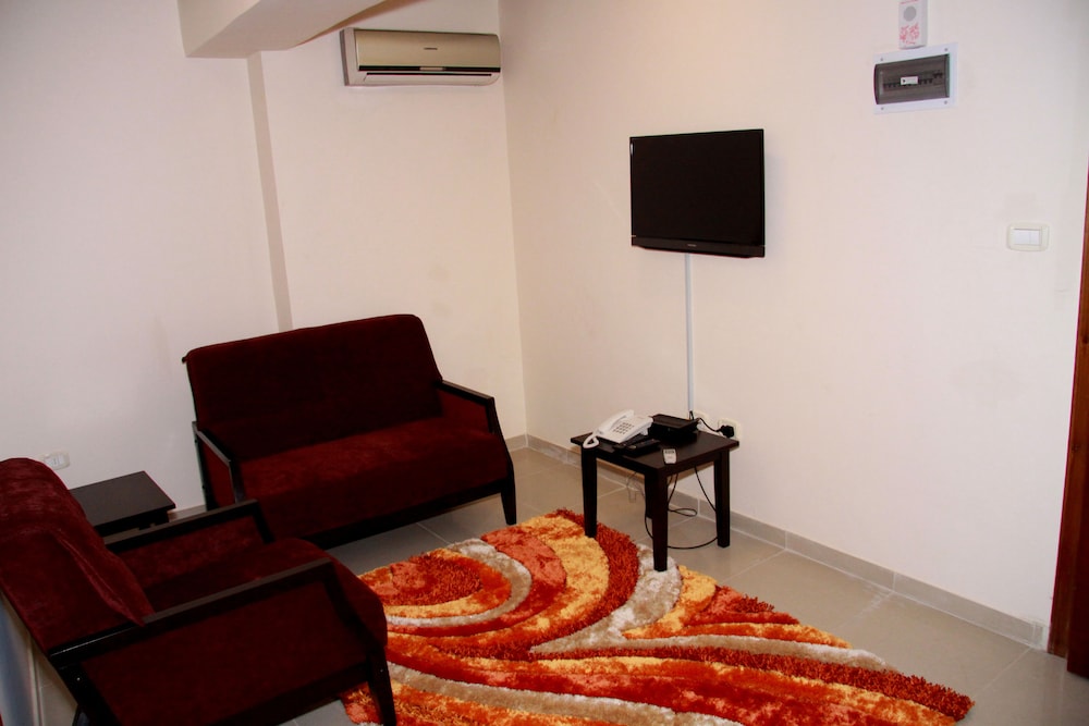 Sedrh Hotel 16/30