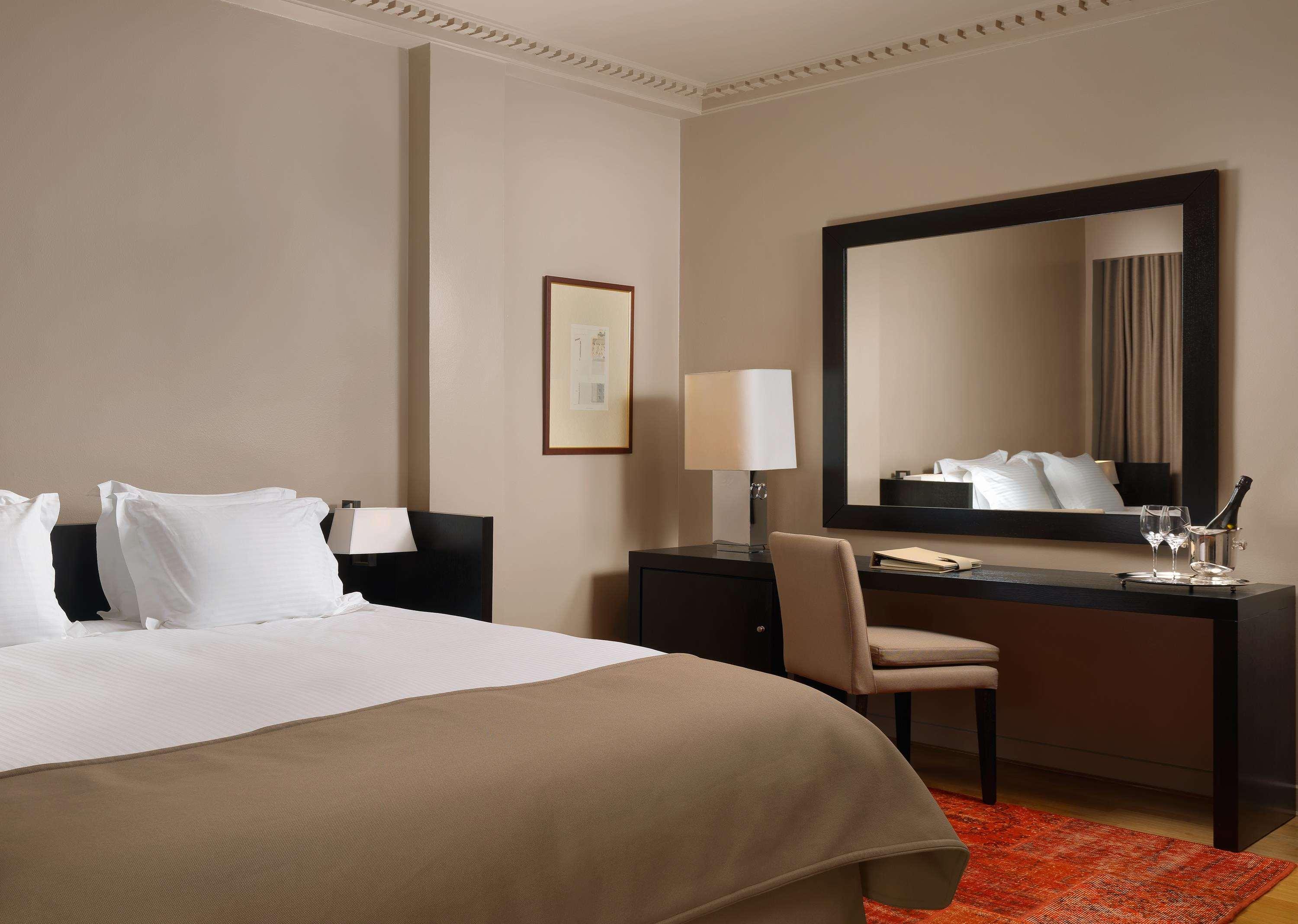 Athenian Acropolis view suite