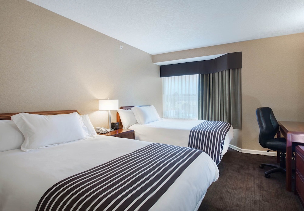 Sandman Hotel Victoria 12/36