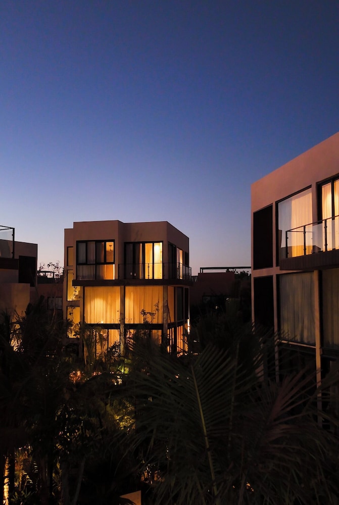 Trobbu Boutique Collection Tulum 1/50