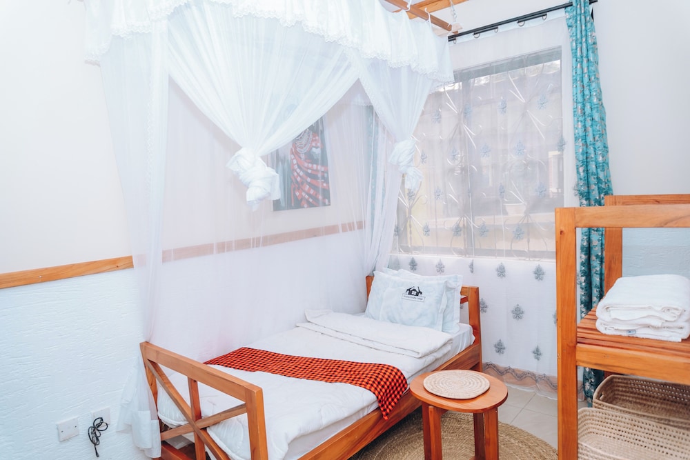 Arusha Giraffe Lodge 13/50