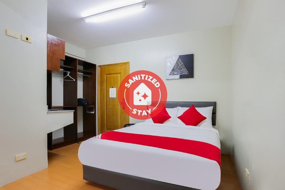 Oyo 190 Anglo Residences 17/22
