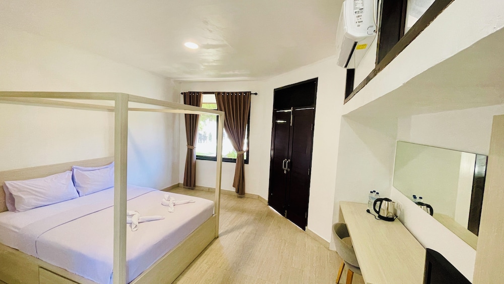 Aman Gati Hotel Lakey 18/50