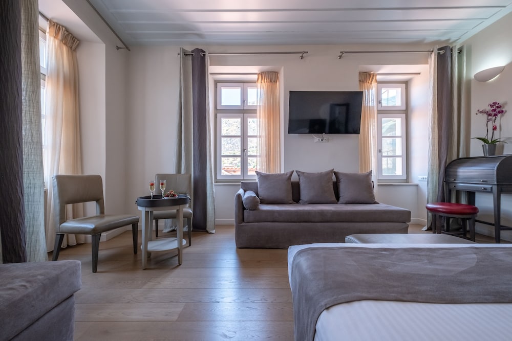 Grand Sarai Nafplio 51/75