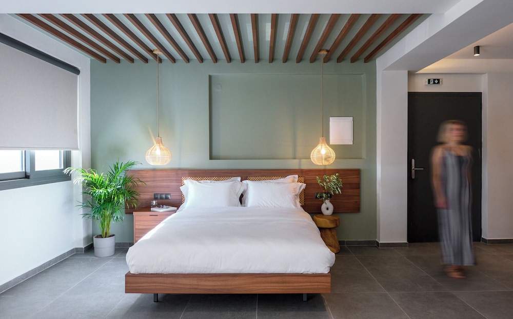 Amyntas Seafront Hotel 22/58