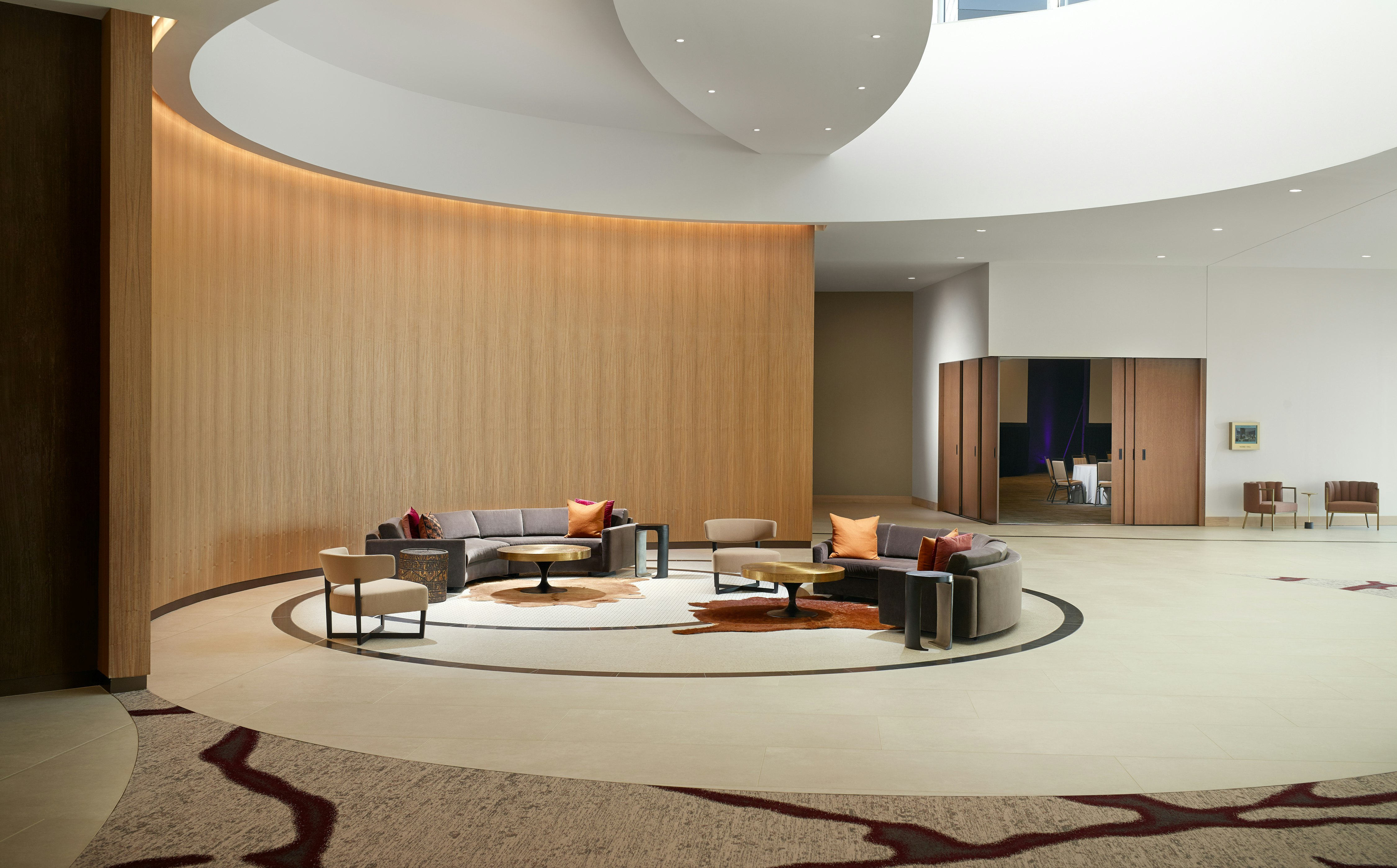 Omni Viking Lakes Hotel 14/39
