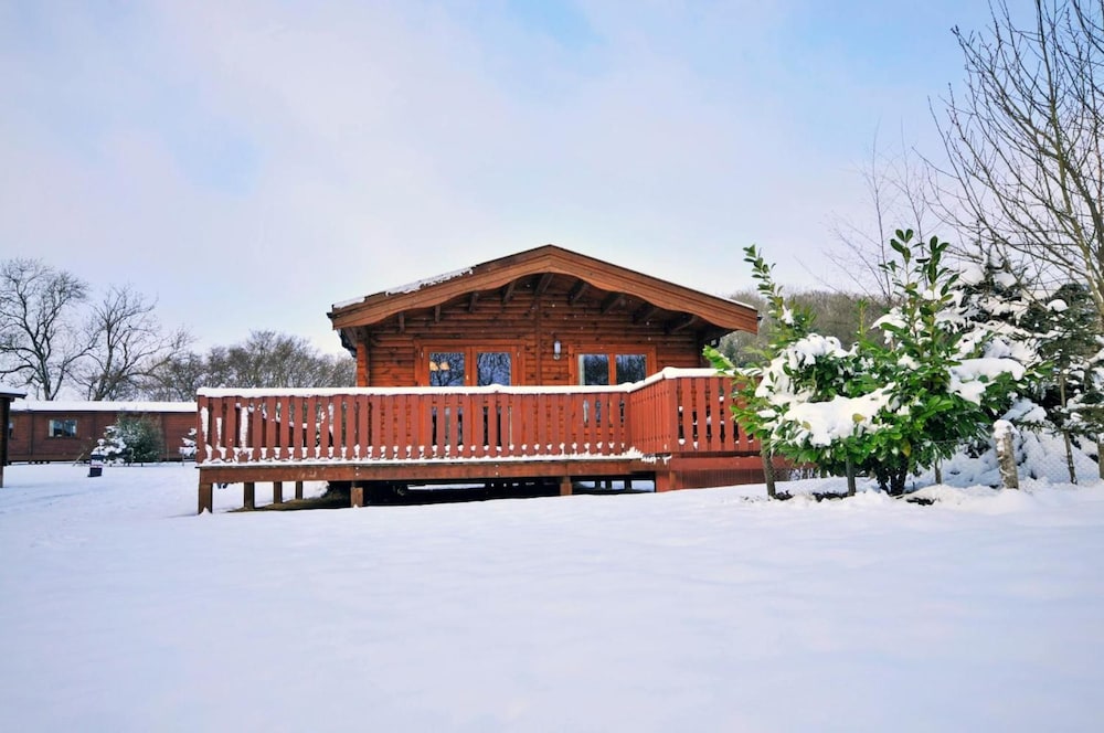 South Winchester Lodges 2/38