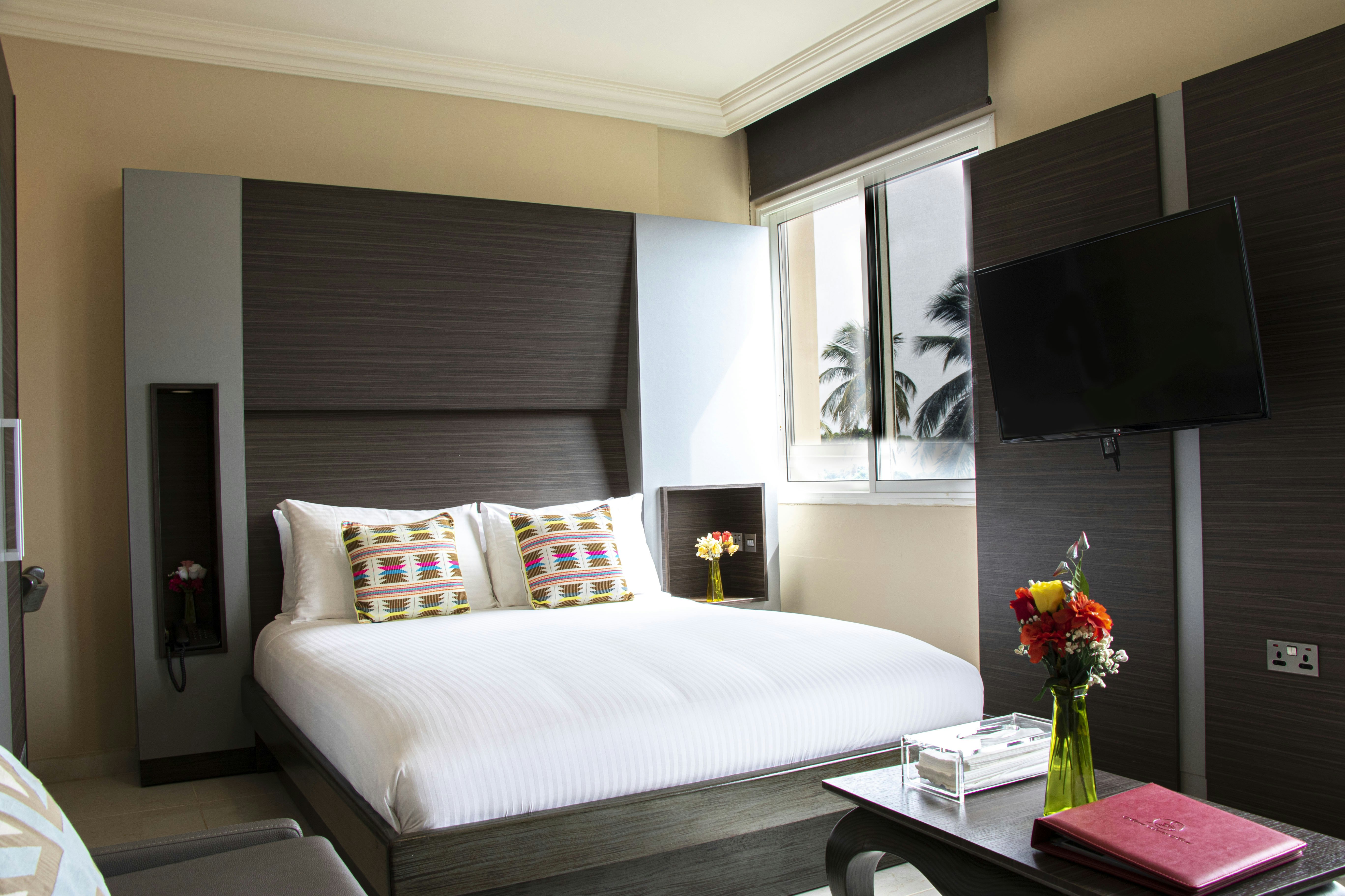 Home Suites Hotel 21/80