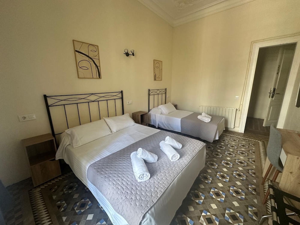 Hostal Balmes Centro 19/50