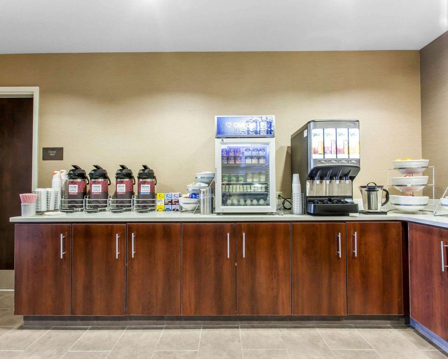 Comfort Suites Youngstown North 3/37
