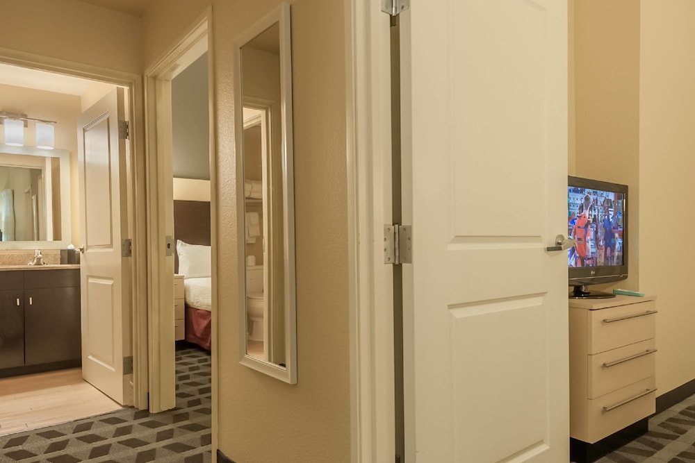 TownePlace Suites Dallas DeSoto 6/27