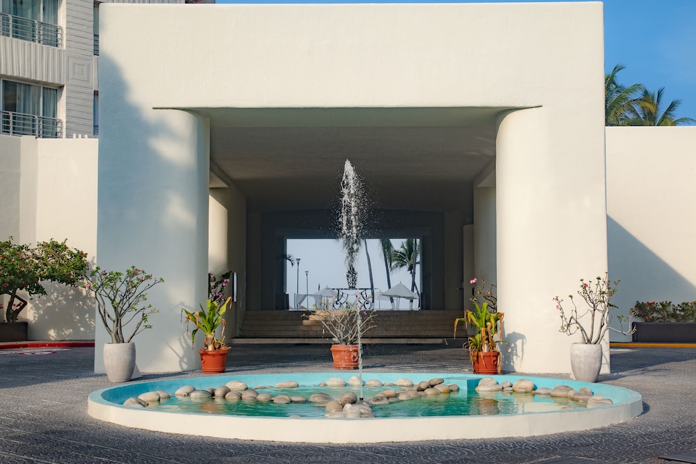 Emporio Ixtapa 22/50
