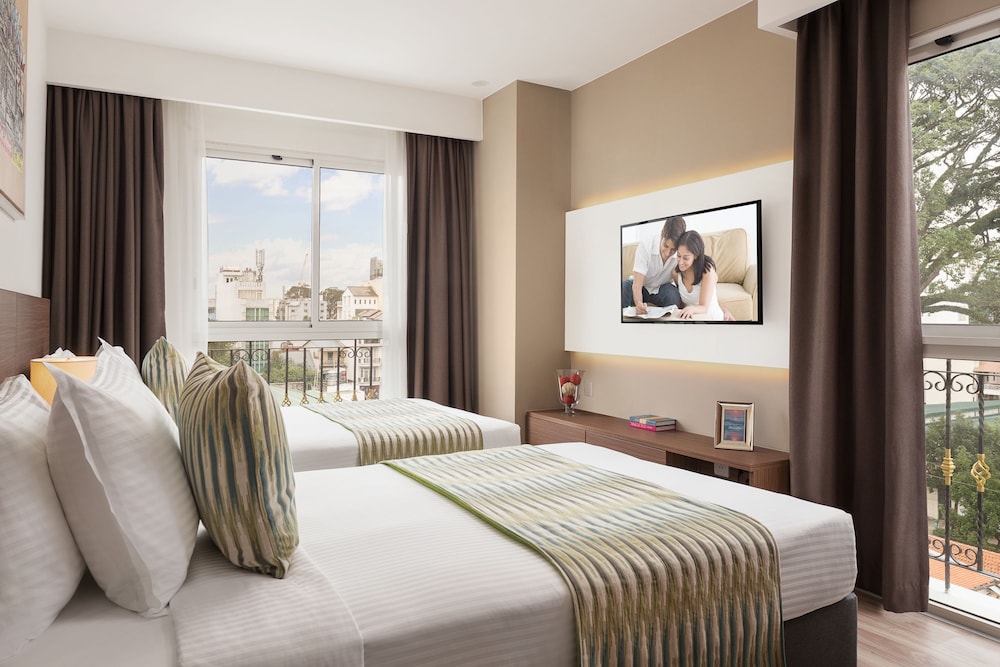 T-Ritz Saigon Hotel & Apartment 14/36