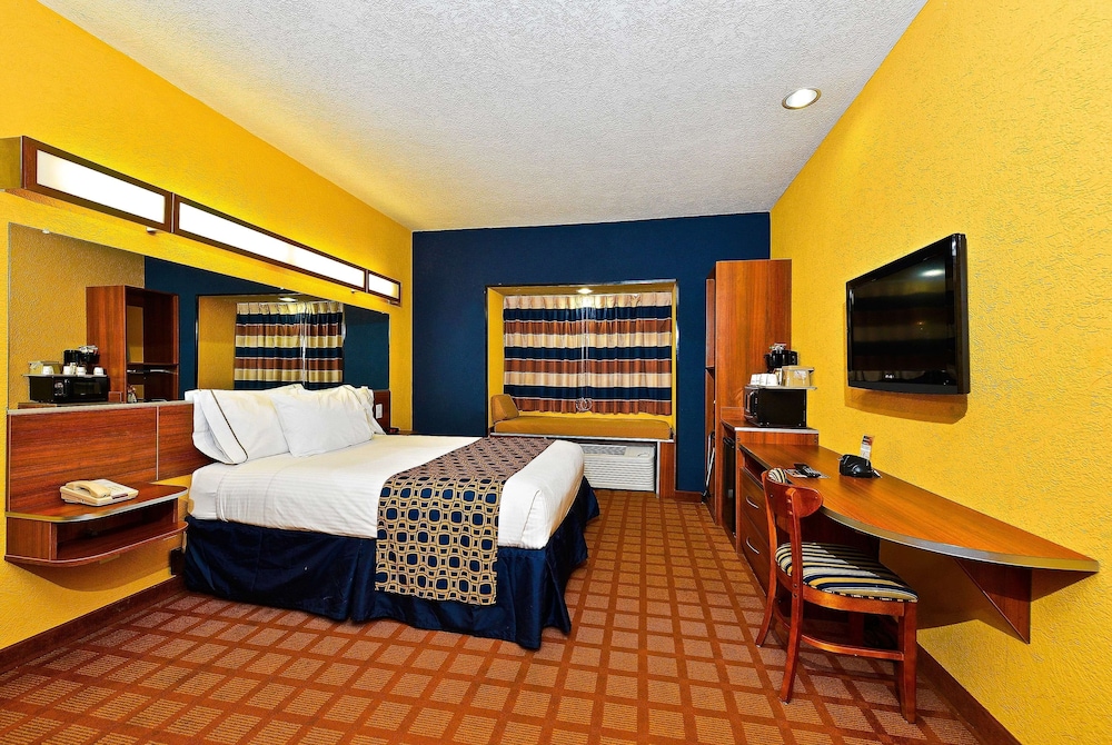 Microtel Inn & Suites by Wyndham New Braunfels 14/38