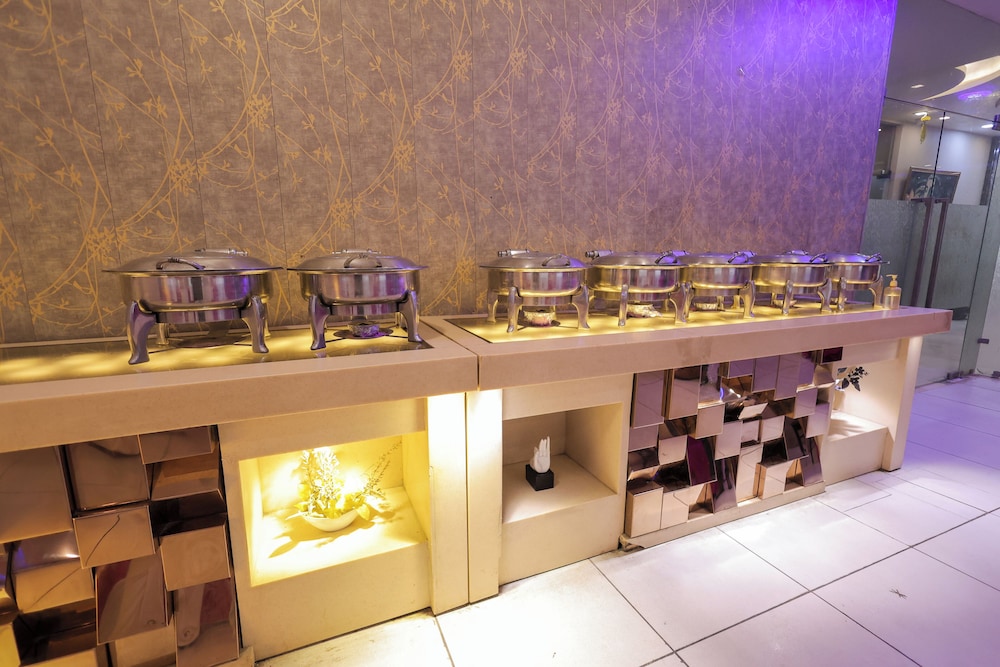 Hotel Krishnam 4/50