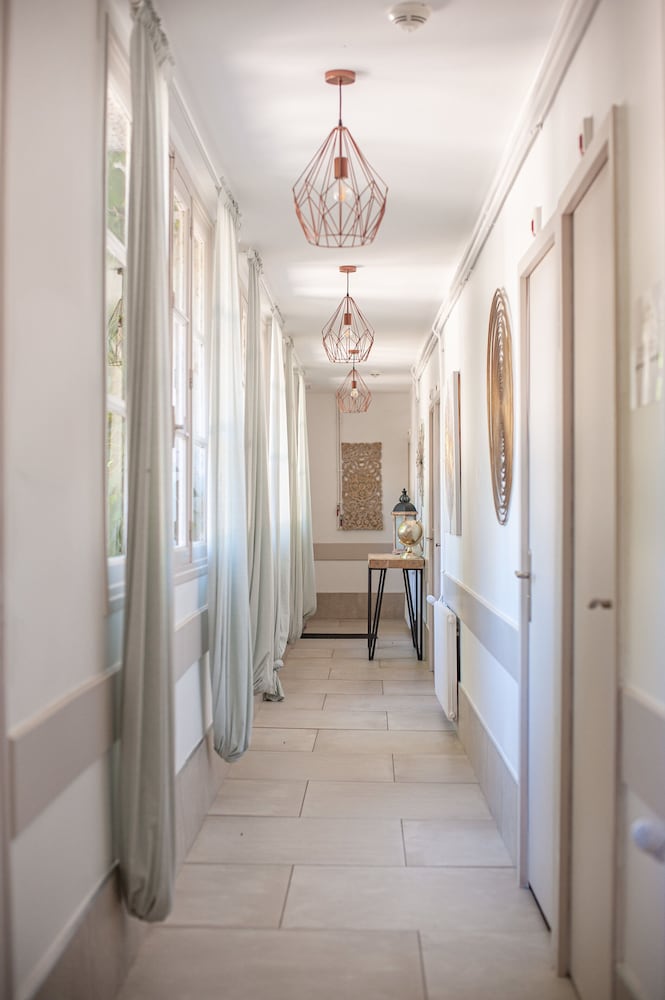 Chateau des Ayes 3/50