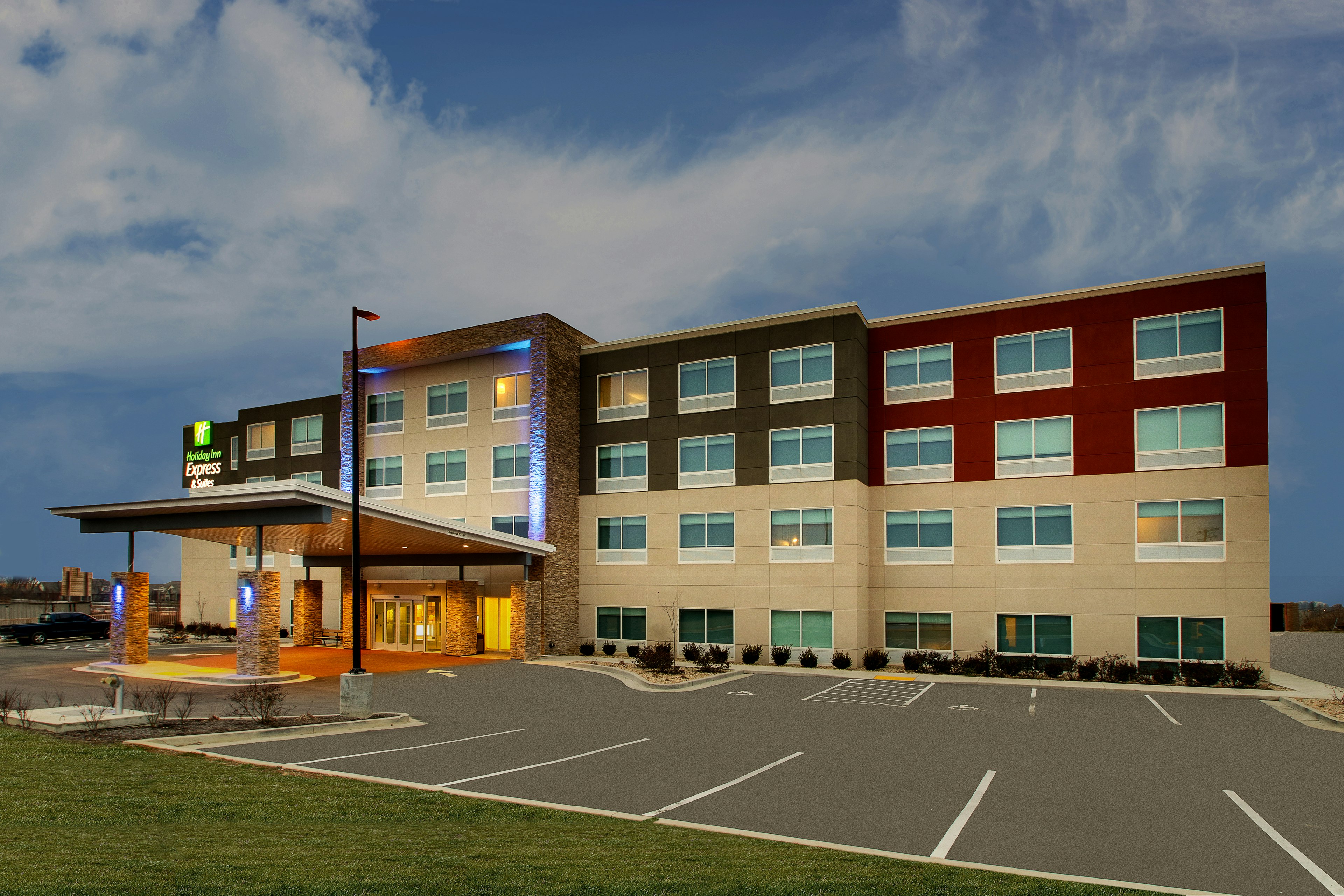 Holiday Inn Express and Suites Mt Sterling North 5/72