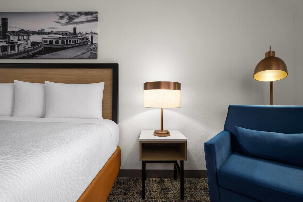 Baymont by Wyndham Savannah/Garden City 37/56