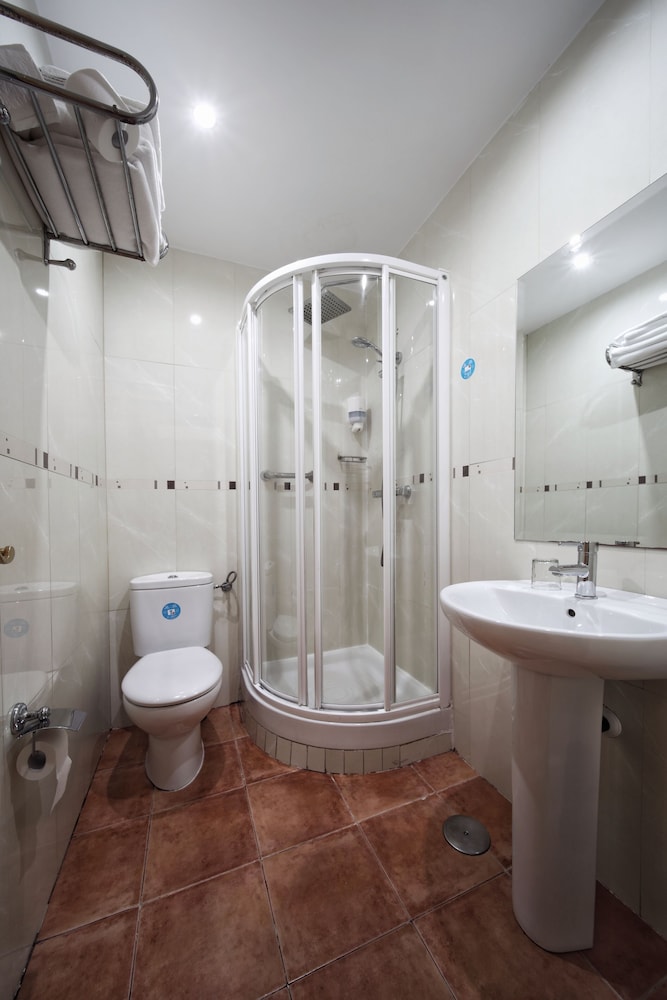 غرفة خارجية كومفورت بسرير مزدوج بحمام خاص، Hostal Las Fuentes 4/4