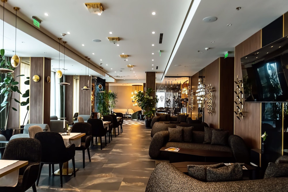 Sky Airport Hotel 32/61