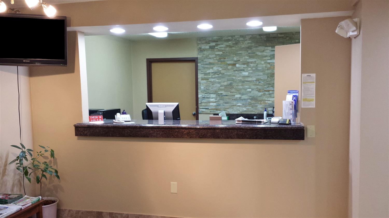 Americas Best Value Inn Clear Lake 3/18