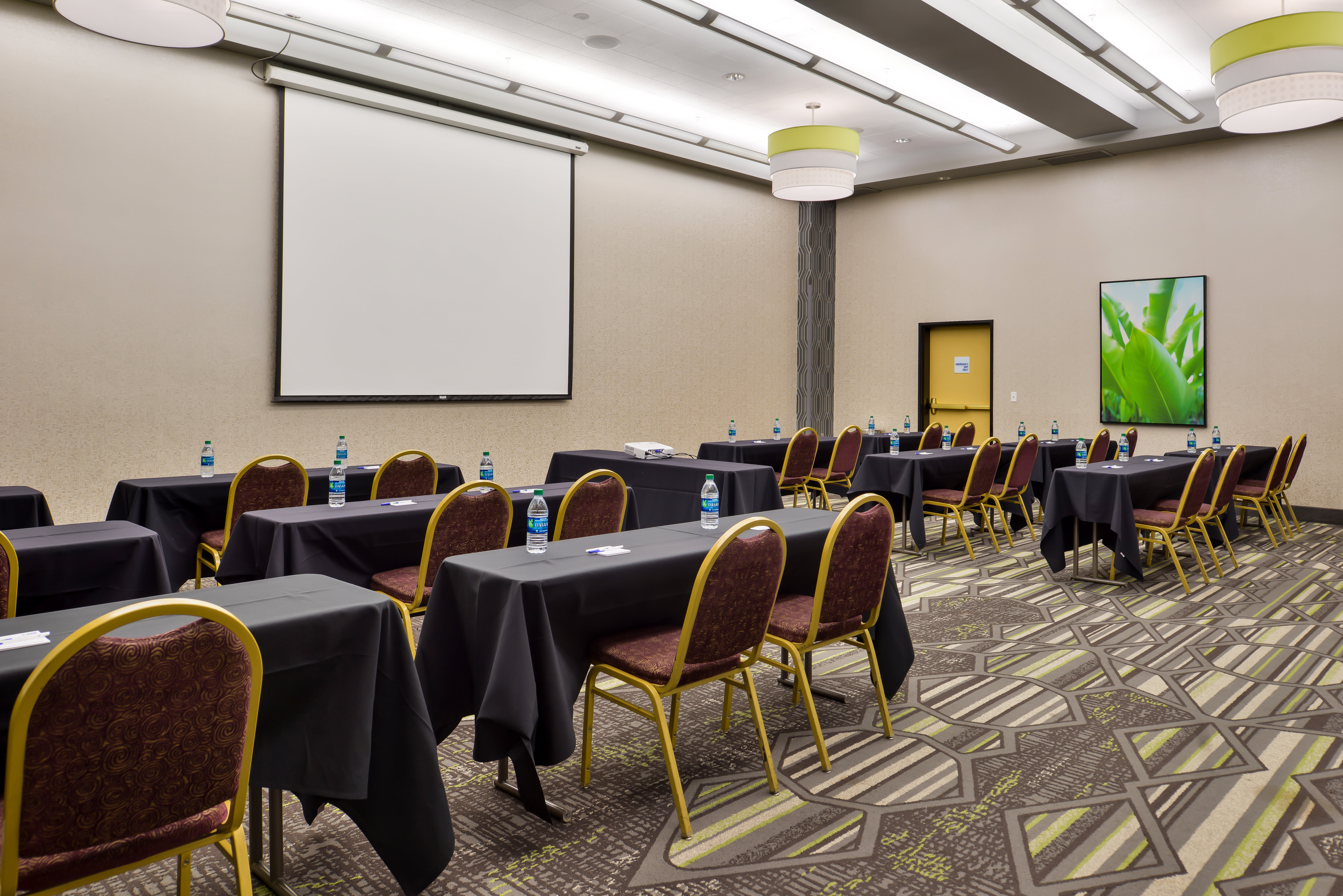 Holiday Inn Express Hotel Suites Elk Grove Ctrl Sacramento S An Ihg Hotel 29/42