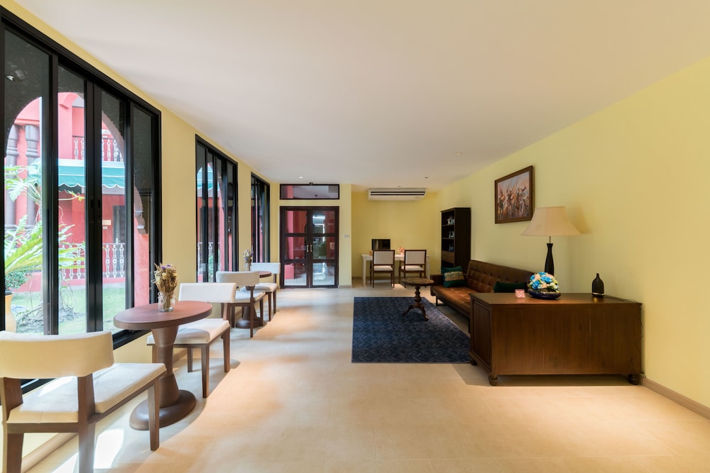 Sheik Hotel 22/46