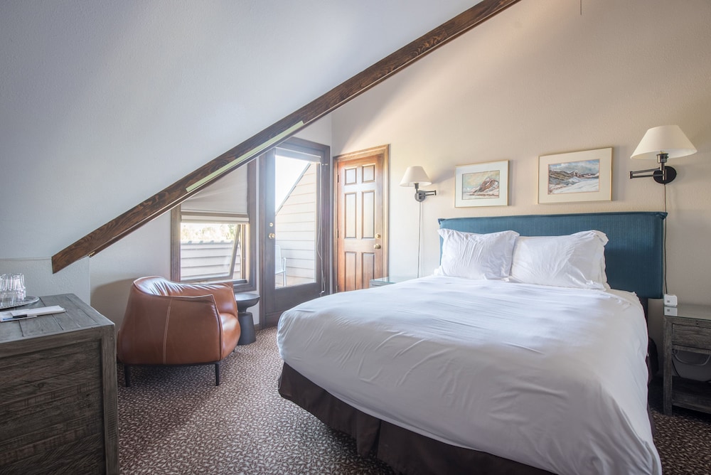 ELK MOUNTAIN LODGE 26/61