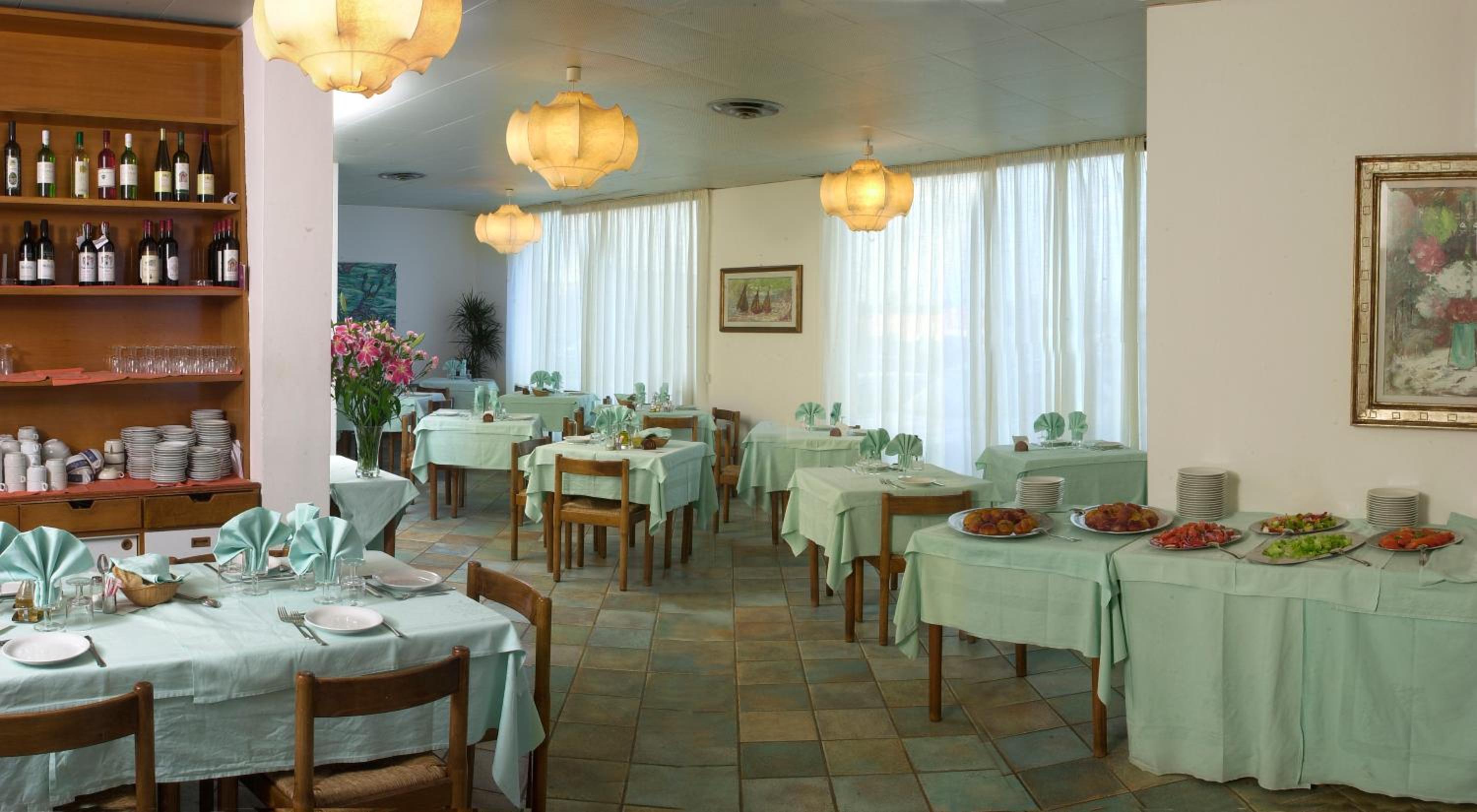 HOTEL NETTUNO SOVERATO 35/59